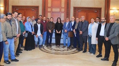 وزيرة الثقافة في مسرح مصر بوسط القاهرة تؤكد قرب الافتتاح وتجهيزه بأحدث تقنيات العرض