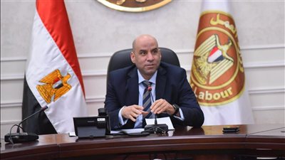 بدء صرف منحتين للعمالة غير المنتظمة المسجلة بقاعدة بيانات وزارة العمل بقيمة 767.6 مليون جنيه