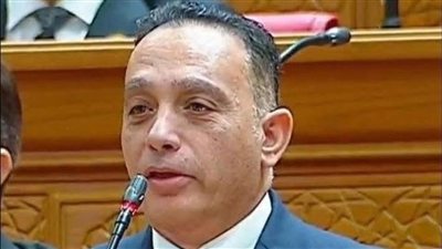 النائب فريدي البياضي يطالب الحكومة بتوحيد الإجازات المسيحية وإنهاء التمييز بين الطوائف