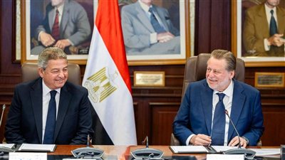 البنك المركزي المصري والمجلس الأعلى للإعلام يوقعان بروتوكولًا لتنظيم المحتوى المصرفي الرقمي