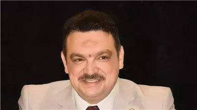 المستشار مصطفى زكي يكشف موقف العمل عن بُعد في قانون العمل المصري