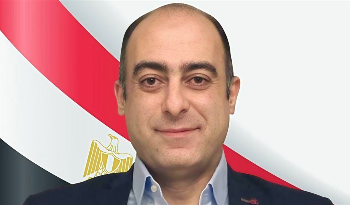محمد جبريل يطالب