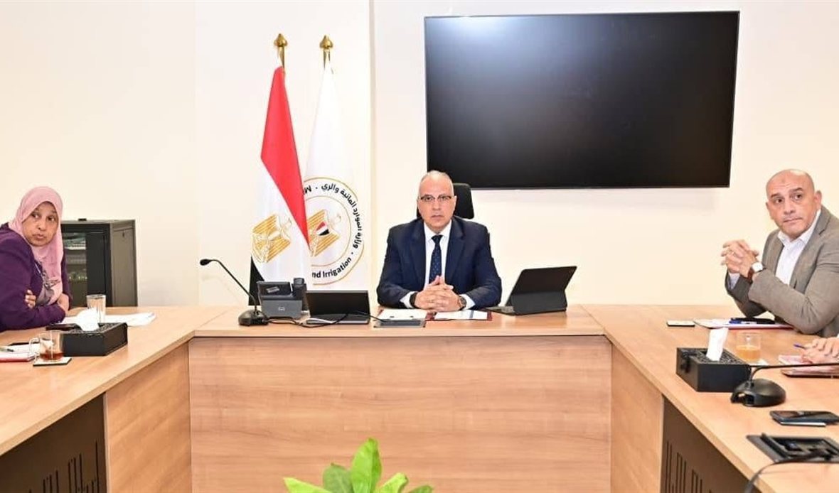 وزير الري يتابع خطة