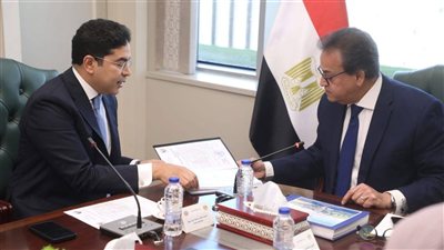 وزير الصحة يناقش تطوير مستشفى الكبد المصري ببلطيم تمهيدًا للتأمين الصحي الشامل