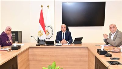 وزير الري يتابع التحول الرقمي بهيئة المساحة لتطوير الخدمات وتسهيل الإجراءات للمواطنين