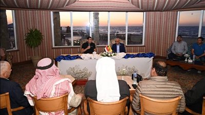 وزير الشباب ومحافظ شمال سيناء يبحثان تطوير مراكز الشباب مع النواب والمشايخ والعواقل