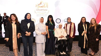 النائبة راوية مختار تحصل على لقب سفيرة المستقبل وجائزة تاج العرب