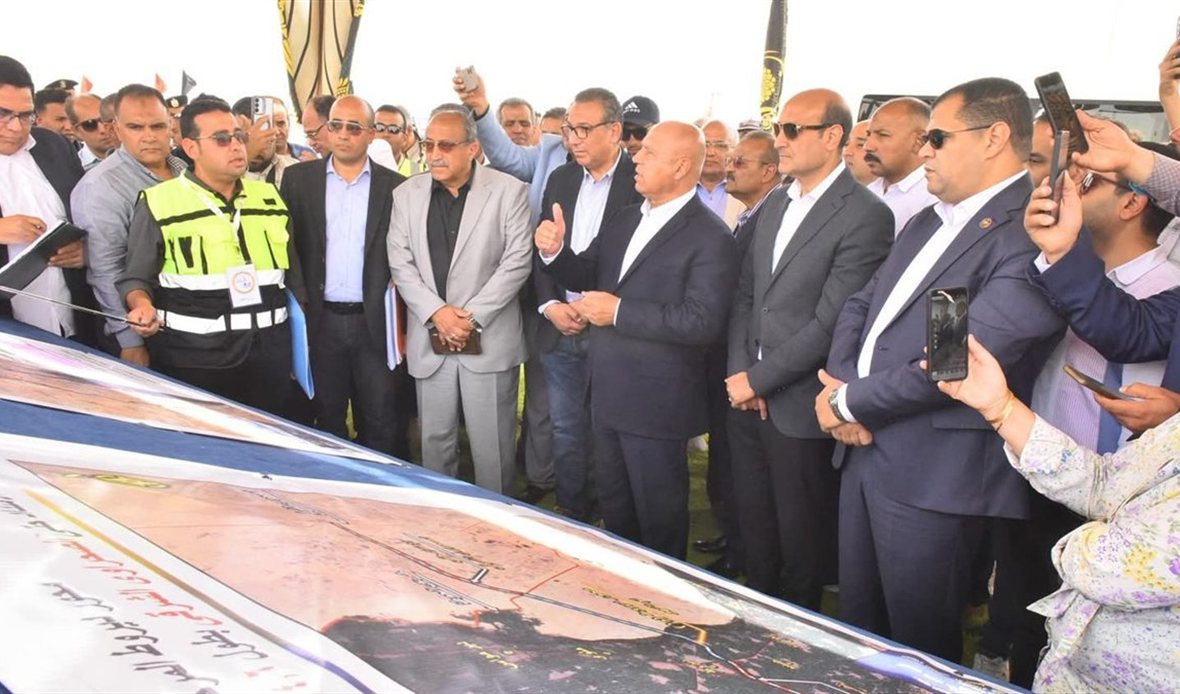 وزير النقل ومحافظ