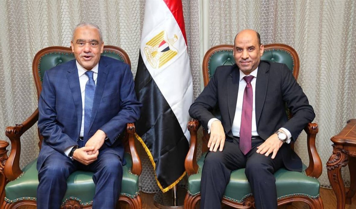 وزارة العمل ومجموعة