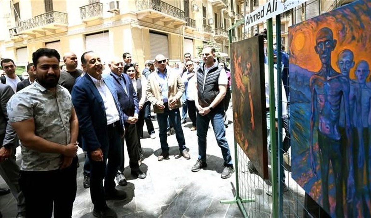 رئيس الوزراء يشهد