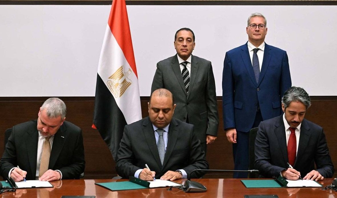 مدبولي يشهد توقيع