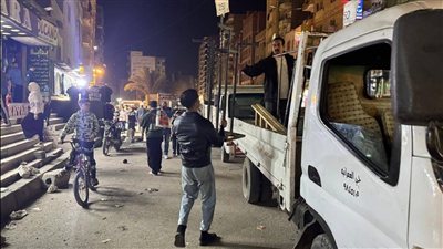 حملات محافظ الجيزة بالعمرانية لرفع النظافة وغلق المقاهي المخالفة