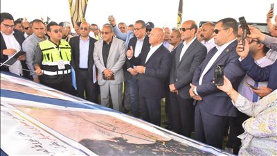 تشغيل تجريبي للمرحلتين الثانية والثالثة من محور ديروط بطول 27.6 كم في أسيوط