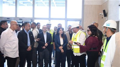 وزيرة الإسكان تراجع جودة التشطيبات وخطط التسليم في مشروعات العلمين الجديدة
