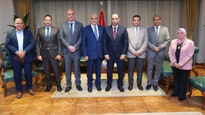 اتفاق بين وزارة العمل ومجموعة العربي لتدريب الشباب وتأهيلهم للتشغيل