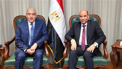 وزارة العمل ومجموعة العربي تطلقان شراكة عاجلة لتدريب الشباب