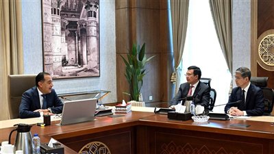 مدبولي يستقبل رئيس وكالة شينخوا في العاصمة الجديدة لتعزيز الشراكة الاستراتيجية بين مصر والصين