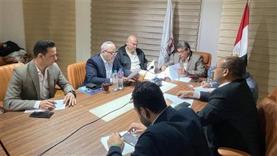 منع تامر عبدالمنعم من الظهور أسبوعاً بعد تحقيق نقابة الإعلاميين