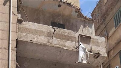 النيابة الإدارية تحقق في انهيار عقار بمطوبس بعد إصابة طفلين