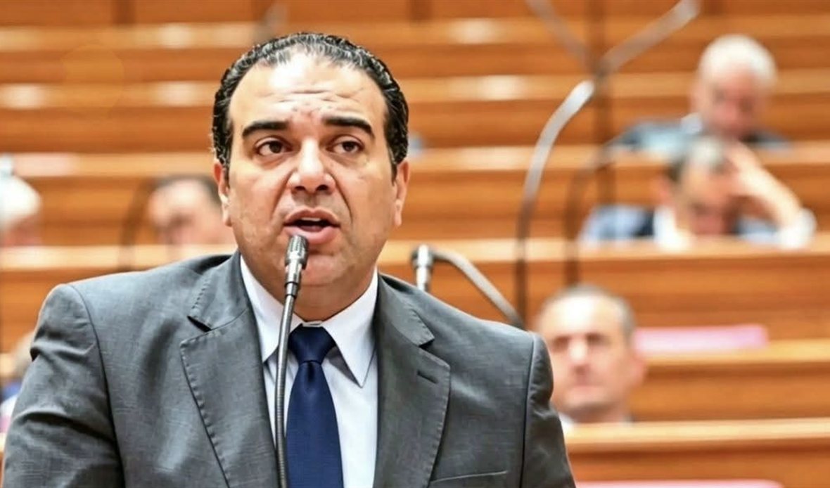  أحمد السنجيدي يطالب