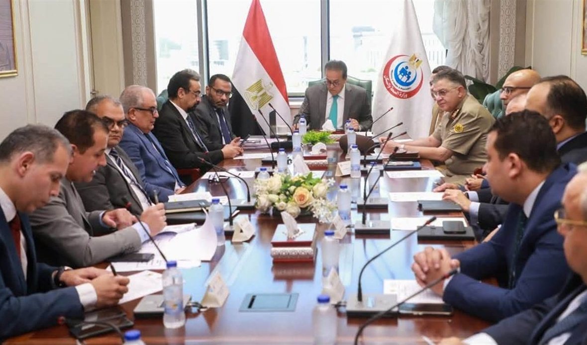 وزير الصحة يبحث دعم