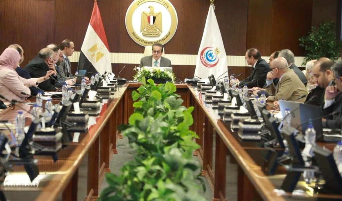 وزير الصحة يترأس